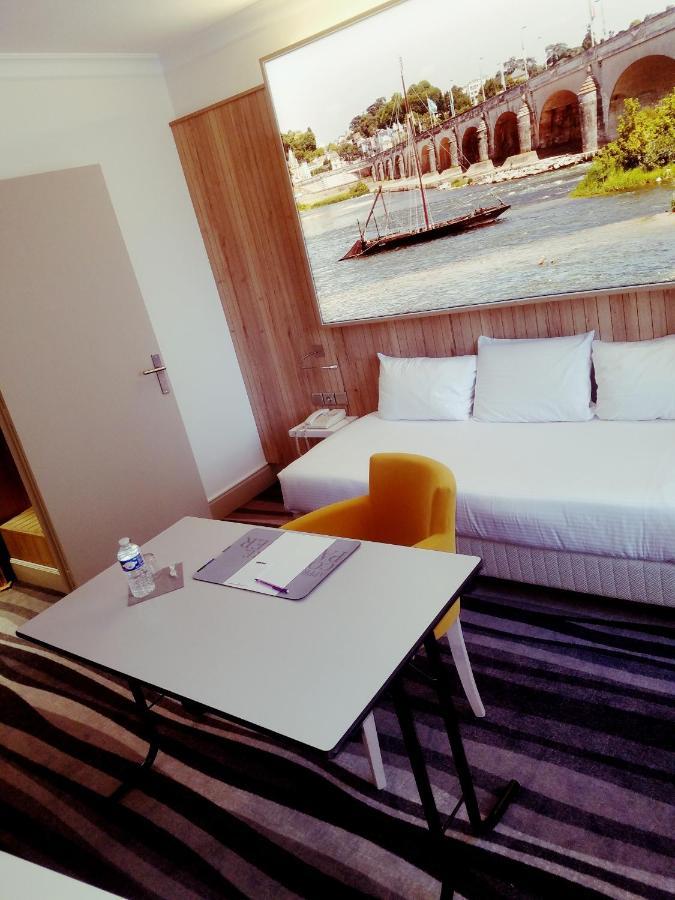 Kyriad Hotel Tours Centre מראה חיצוני תמונה