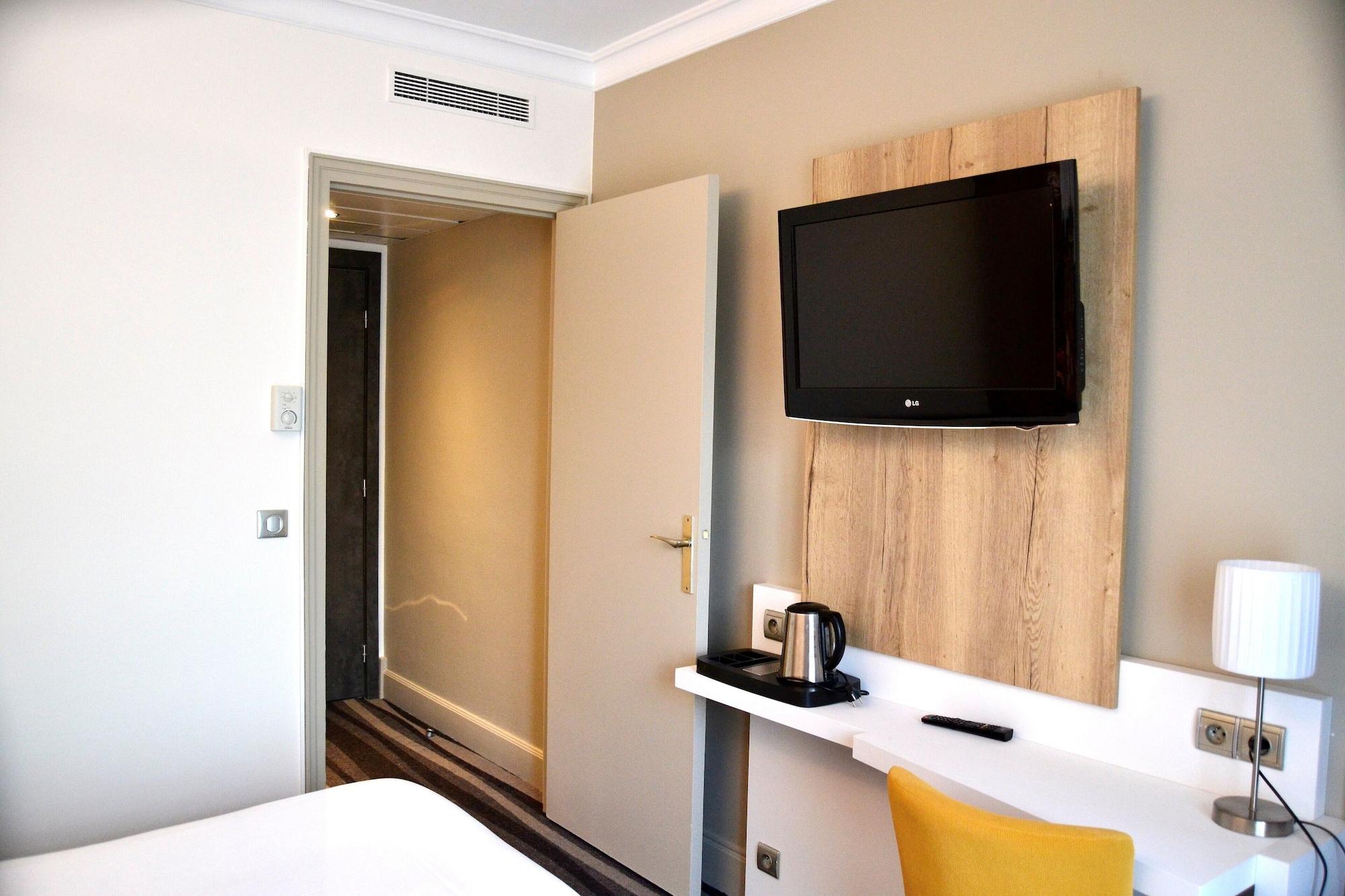 Kyriad Hotel Tours Centre מראה חיצוני תמונה