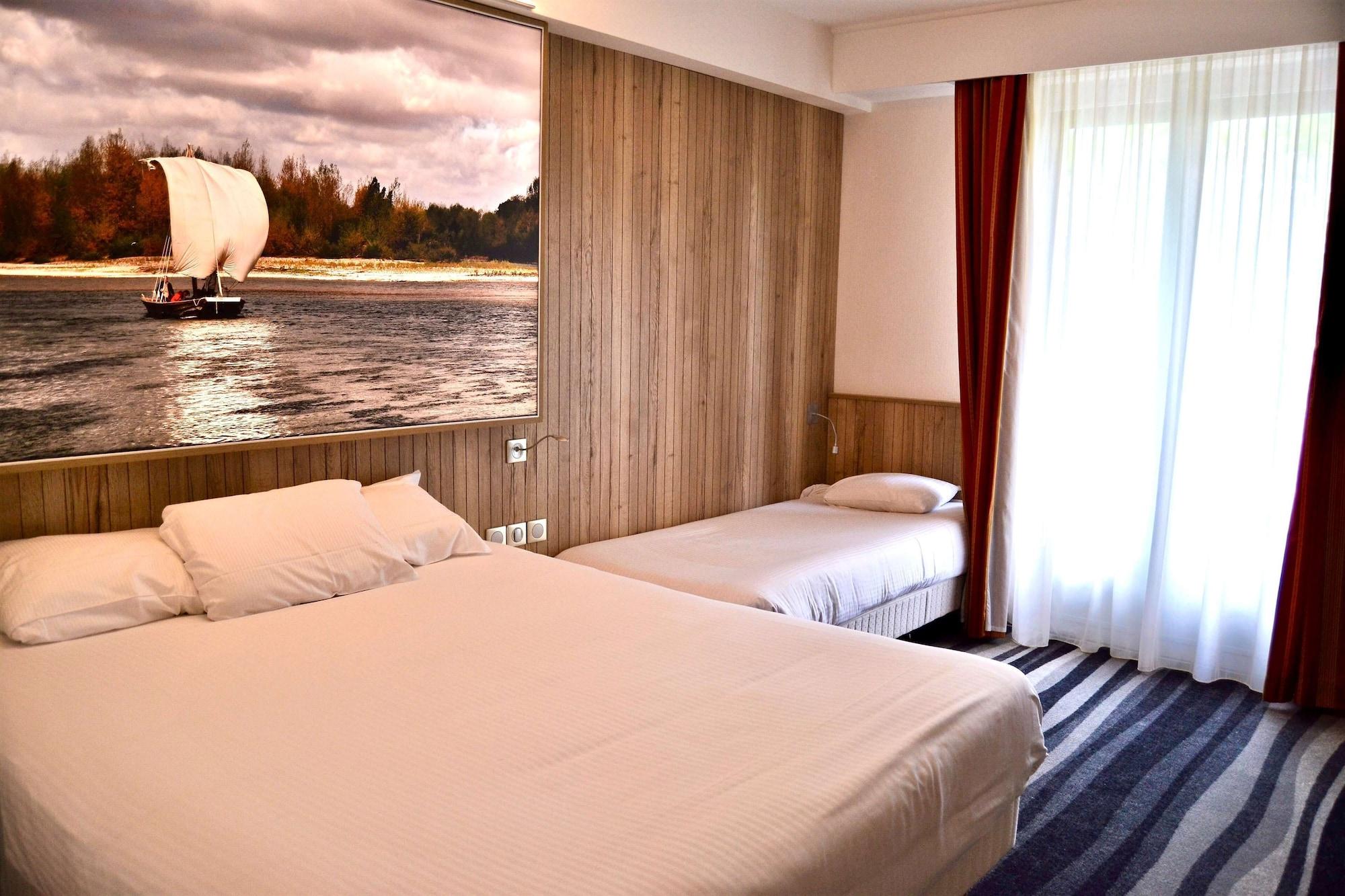 Kyriad Hotel Tours Centre מראה חיצוני תמונה