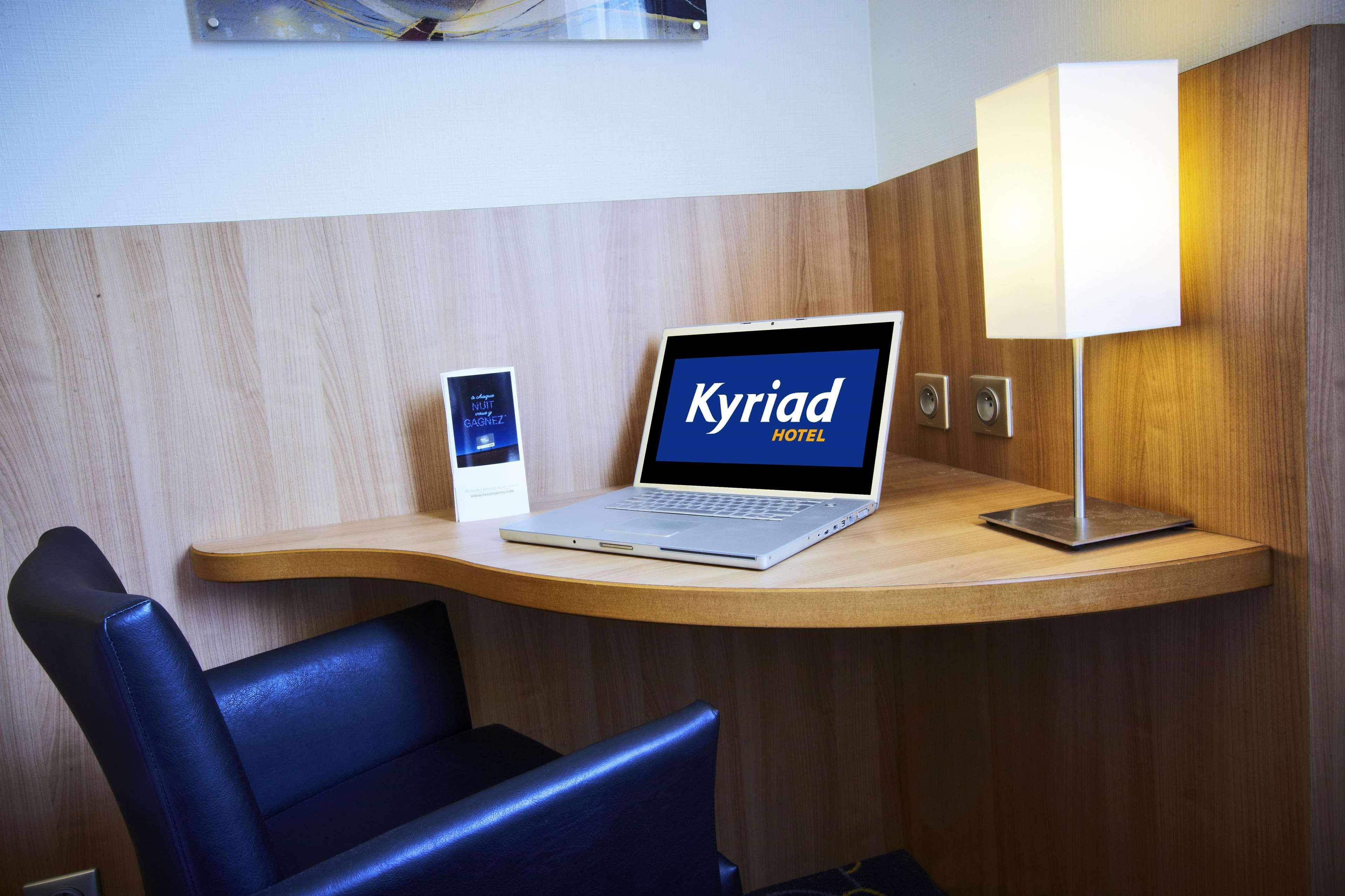 Kyriad Hotel Tours Centre מראה חיצוני תמונה