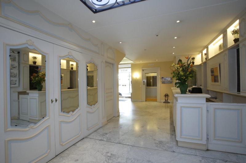 Kyriad Hotel Tours Centre מראה חיצוני תמונה