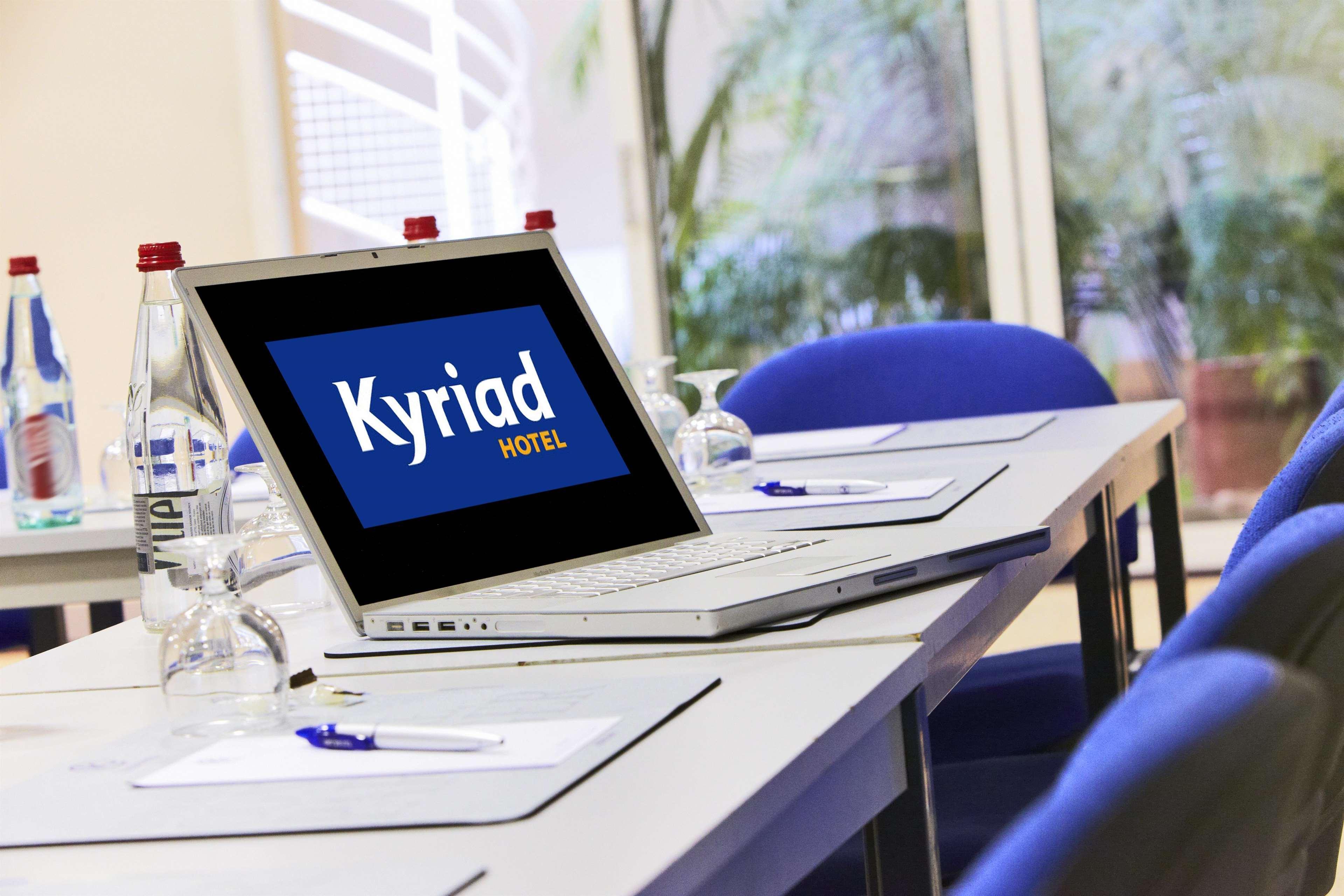 Kyriad Hotel Tours Centre מראה חיצוני תמונה
