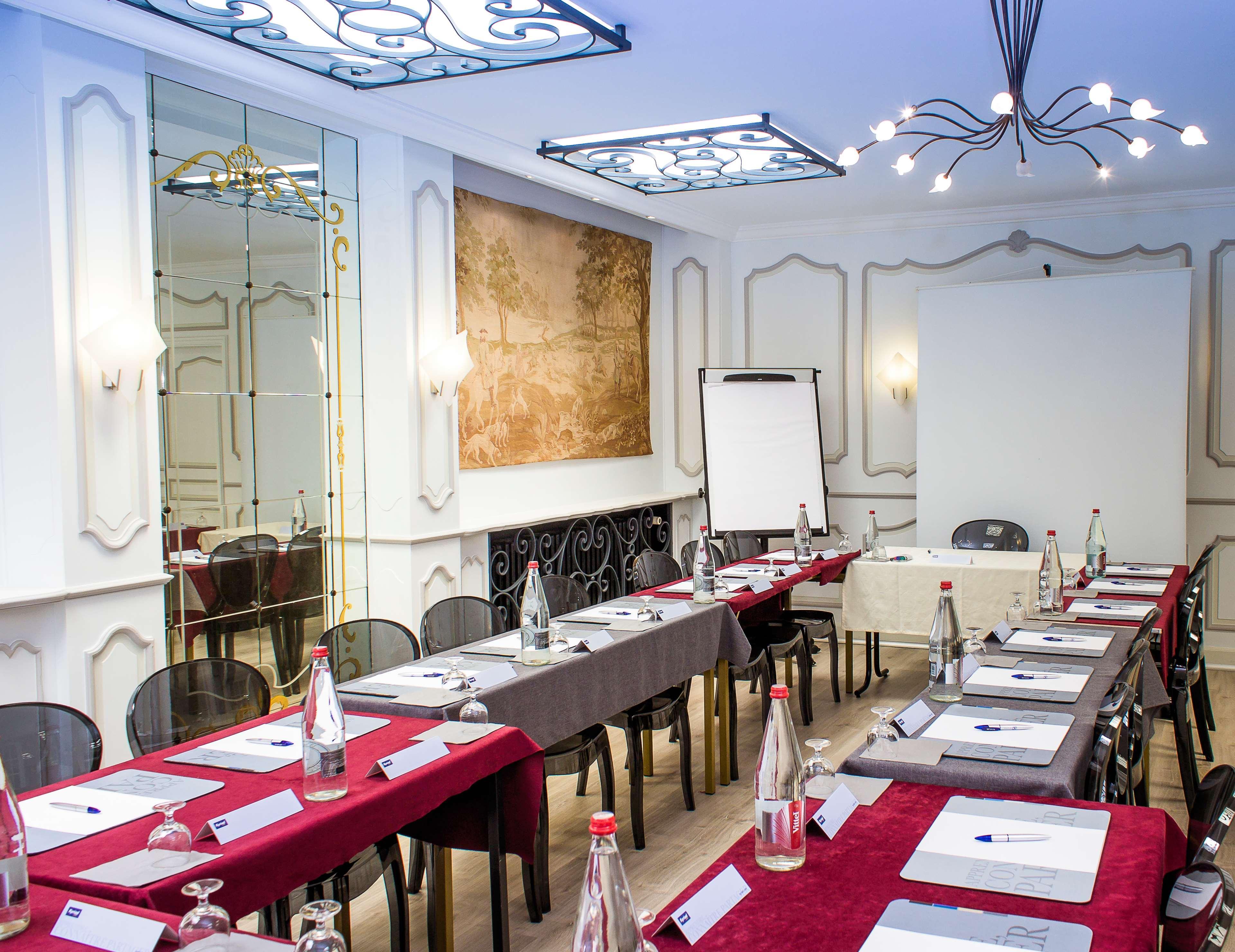 Kyriad Hotel Tours Centre מראה חיצוני תמונה