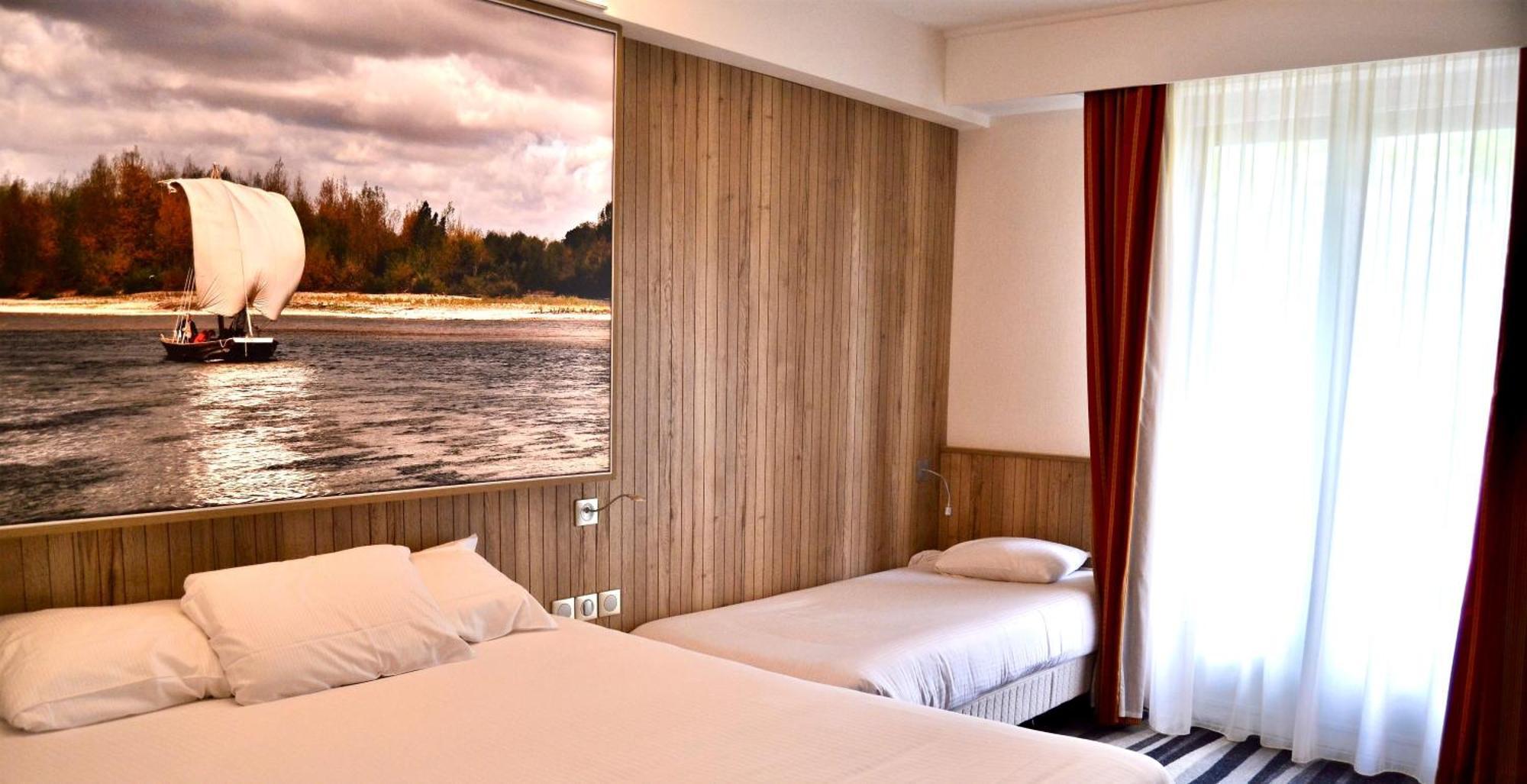 Kyriad Hotel Tours Centre מראה חיצוני תמונה