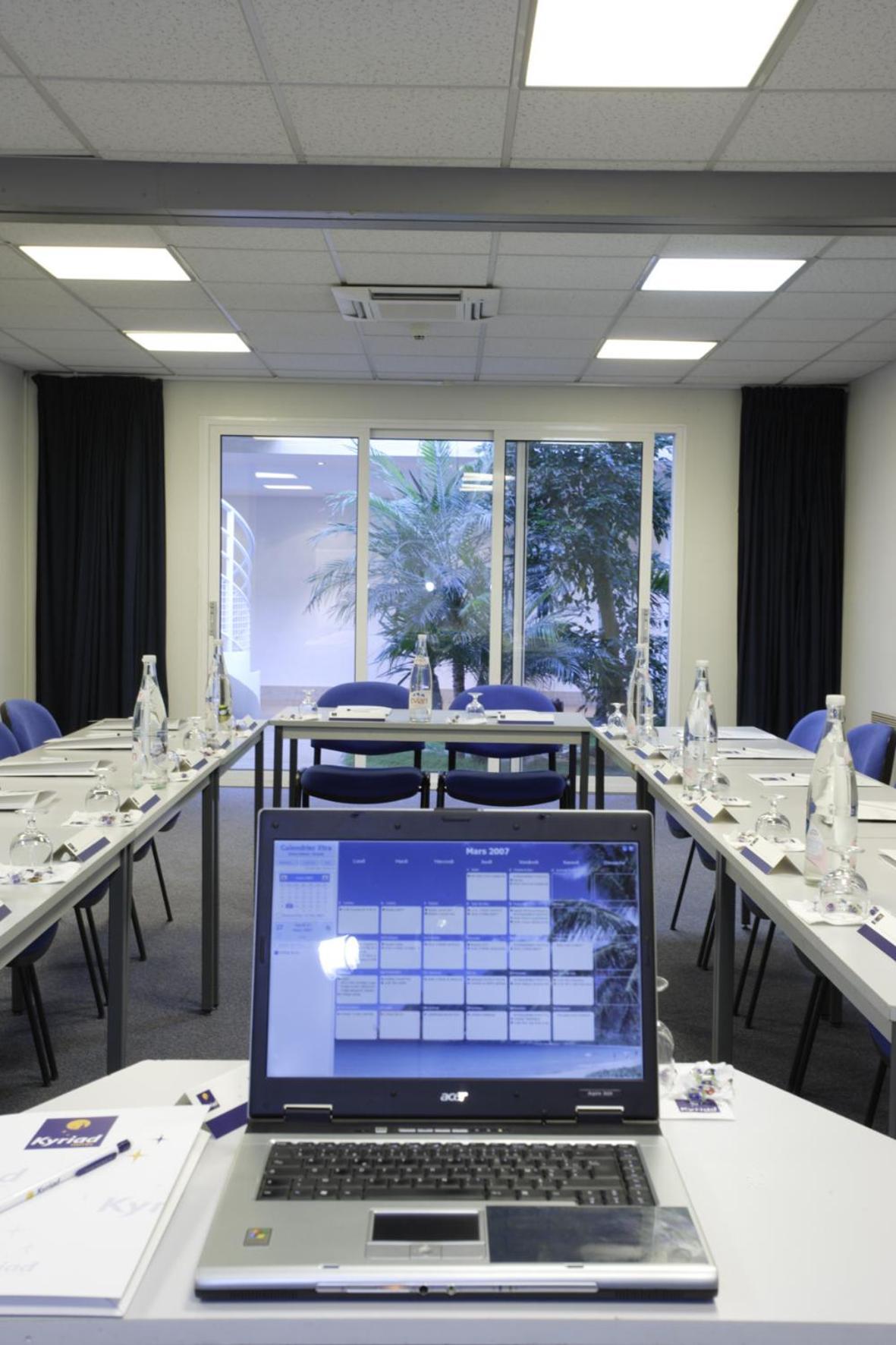 Kyriad Hotel Tours Centre מראה חיצוני תמונה