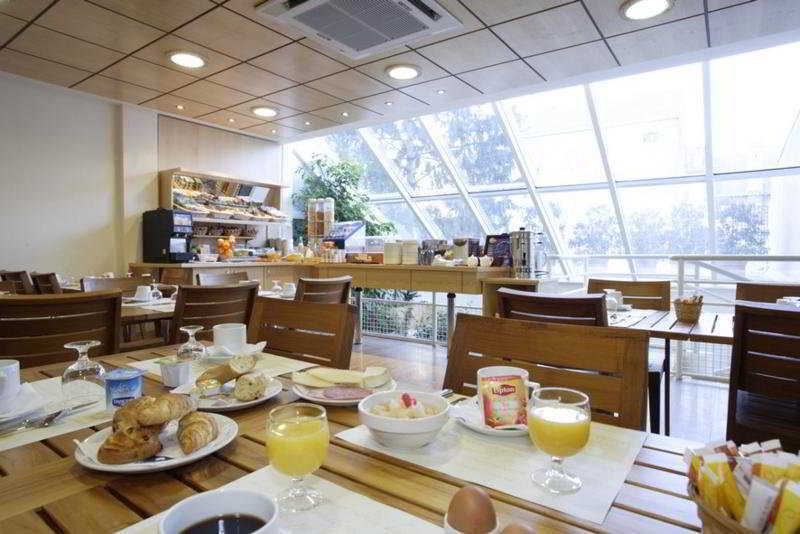 Kyriad Hotel Tours Centre מראה חיצוני תמונה